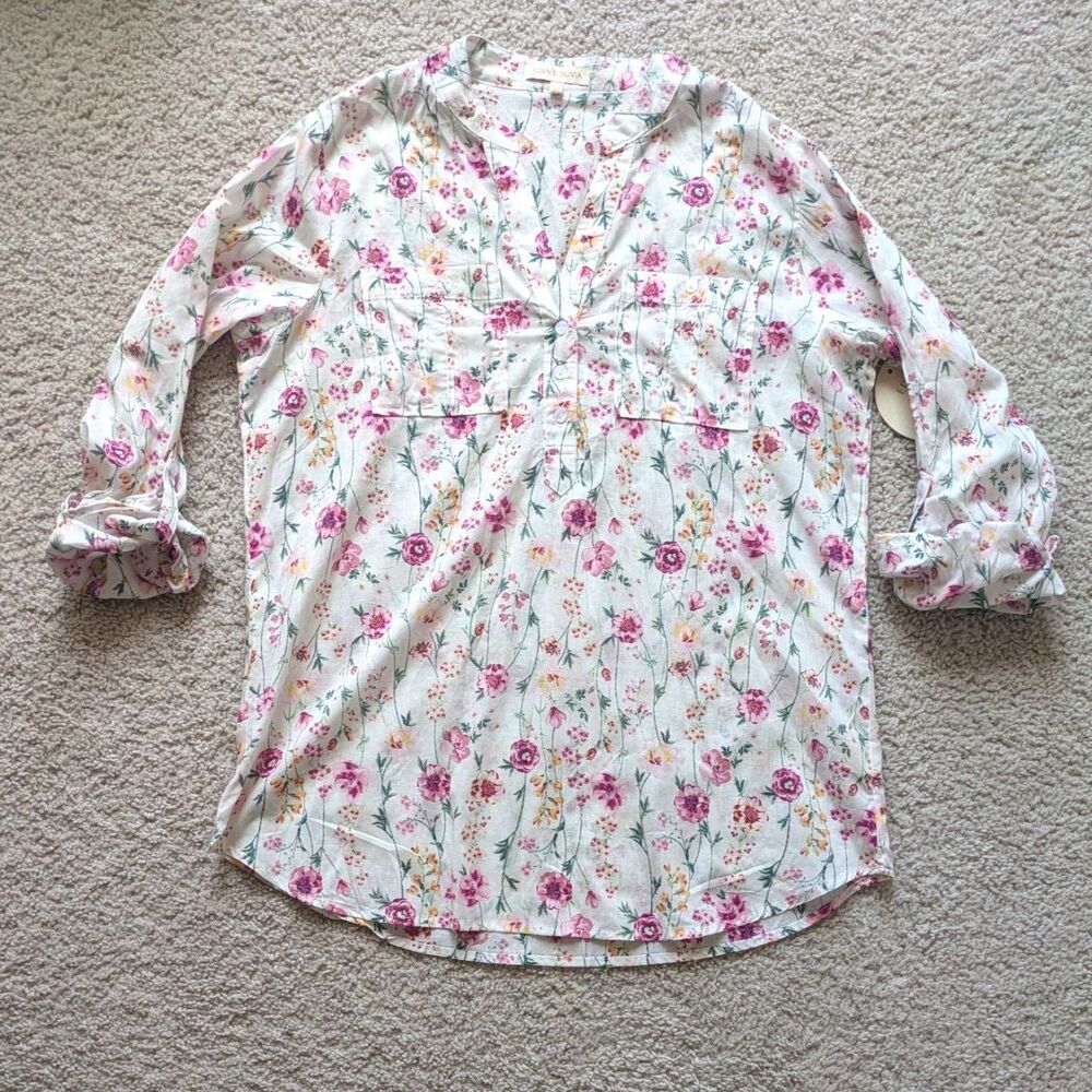 NWT Eden & Olivia Lightweight Floral Print Top w/ Roll up Sleeves Sz L